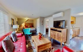 Downtown Cozy Home Base - Purple Sage 6